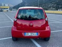 Usata Opel Agila Enjoy 86 CV (63 kW) 2010 Rosso Utilitaria