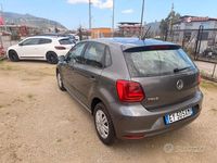 Usata VW Polo Trendline 74 CV (54 kW) 2015 Grigio Berlina