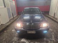 Usata Mercedes 180 122 CV (89 kW) 1997 Blu Berlina