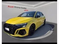 Usata Audi RS3 Sportback Comfort 400 CV (294 kW) 2024 Giallo pitone metallizzato Utilitaria