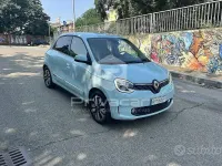 Usata Renault Twingo Intens 30 kW (42 CV) 2021 Bluazzurro Utilitaria