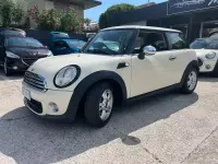 Usata Mini Cooper 75 CV (55 kW) 2012 Beige Utilitaria