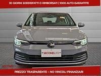 Usata VW Golf VIII Life 116 CV (85 kW) 2023 Argento Utilitaria