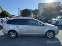 Usata Ford Focus Titanium 109 CV (80 kW) 2011 Grigio Station wagon