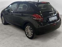 Usata Peugeot 208 Active 82 CV (60 kW) 2018 Nero Utilitaria