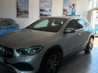 Usata Mercedes GLA200 150 CV (110 kW) 2023 Grigio SUV
