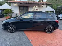 Usata Mercedes B200 Premium 136 CV (100 kW) 2018 Nero Utilitaria