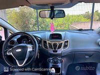 Usata Ford Fiesta 96 CV (70 kW) 2010 Blu Utilitaria