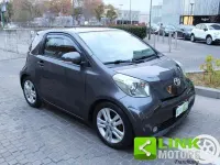 Usata Toyota iQ Executive 97 CV (71 kW) 2010 Grigio Utilitaria