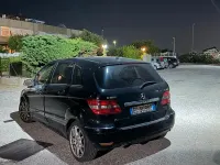 Usata Mercedes B180 109 CV (80 kW) 2010 Nero Monovolume