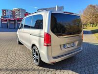 Usata Mercedes V220 Premium 190 CV (139 kW) 2017 Argento Monovolume