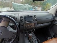 Usata Nissan Navara 190 CV (139 kW) 2015 Nero Pick-up