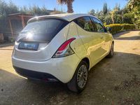 Usata Lancia Ypsilon Gold 95 CV (69 kW) 2012 Bianco Utilitaria