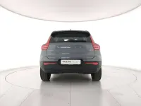Usata Volvo XC40 Momentum 150 CV (110 kW) 2021 Grigio SUV