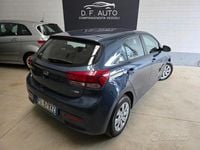Usata Kia Rio 84 CV (61 kW) 2017 Grigio Berlina
