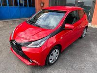 Usata Toyota Aygo x-style 72 CV (52 kW) 2018 Rosso Utilitaria