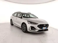 Usata Ford Focus ST-Line 120 CV (88 kW) 2023 Grigio Station wagon