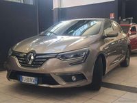 Usata Renault Mégane IV Bose Edition 132 CV (97 kW) 2017 Oro Berlina