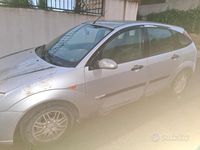 Usata Ford Focus 90 CV (66 kW) 2000 Berlina