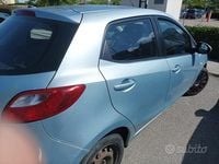 Usata Mazda 2 68 CV (50 kW) 2008 Blu Berlina
