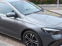 Usata Mercedes B200 150 CV (110 kW) 2023 Grigio Monovolume