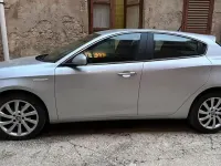 Usata Alfa Romeo Giulietta 105 CV (77 kW) 2013 Utilitaria