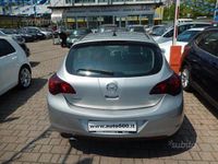 usata Opel Astra 2.0 CDTI 165CV 5 porte automatica Cosmo