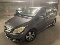 Usata Mercedes B160 Executive 95 CV (69 kW) 2010 Grigio Monovolume