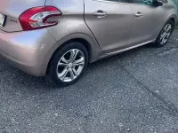 Usata Peugeot 208 68 CV (50 kW) 2012 Grigio Utilitaria