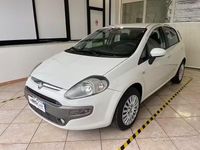 Usata Fiat Grande Punto Dynamic 77 CV (56 kW) 2010 Bianco Utilitaria