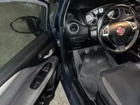 Usata Fiat Punto 105 CV (77 kW) 2015 Blu Utilitaria