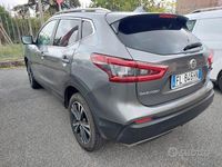 Usata Nissan Qashqai 110 CV (80 kW) 2017 Grigio SUV
