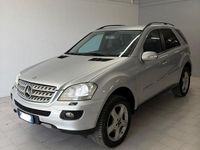 Usata Mercedes ML280 190 CV (139 kW) 2008 Grigio SUV