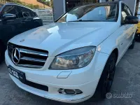 Usata Mercedes C220 Avantgarde 170 CV (125 kW) 2010 Bianco Berlina