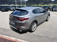 Usata Alfa Romeo Stelvio Executive 210 CV (154 kW) 2017 Grigio SUV