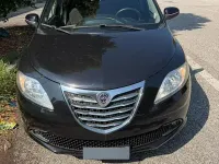 Usata Lancia Ypsilon 69 CV (50 kW) 2014 Nero Utilitaria