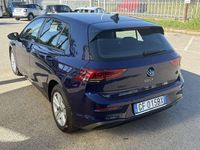 Usata VW Golf VIII Life 116 CV (85 kW) 2021 Blu/azzurro Berlina