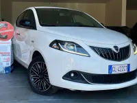 Usata Lancia Ypsilon 69 CV (50 kW) 2022 Bianco Utilitaria