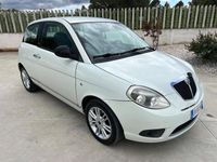 Usata Lancia Ypsilon 75 CV (55 kW) 2011 Bianco Utilitaria