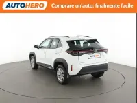 Usata Toyota Yaris Cross Active 116 CV (85 kW) 2024 Bianco SUV