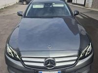 Usata Mercedes E220 Premium 194 CV (142 kW) 2018 Grigio Berlina