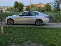 Usata Alfa Romeo Giulia Super 179 CV (131 kW) 2018 Argento Berlina