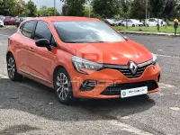 Usata Renault Clio V Techno 101 CV (74 kW) 2023 Arancione Berlina