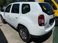 Usata Dacia Duster Lauréate 109 CV (80 kW) 2014 Bianco SUV