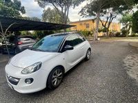 Usata Opel Adam Rocks 70 CV (51 kW) 2018 Bianco Utilitaria