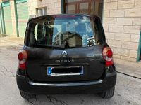 Usata Renault Modus 90 CV (66 kW) 2012 Nero Monovolume