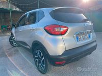 Käytetty Renault Captur 90 HP (66 kW) 2014 Harmaa Katumaasturi