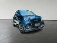 Usata Smart ForTwo Coupé Prime 60 kW (82 CV) 2023 Blu/azzurro Utilitaria