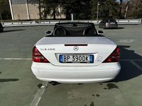 Usata Mercedes SLK200 163 CV (119 kW) 2001 Bianco Cabrio