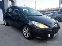 Begagnad Peugeot 307 90 HK (66 kW) 2006 Svart Sedan